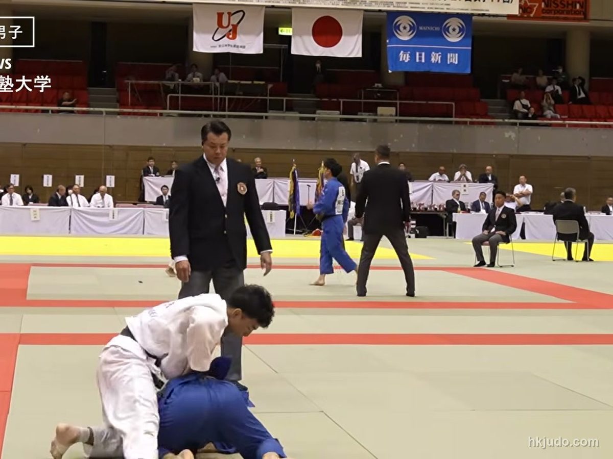 全日本學生柔道體重別團體賽比賽場面